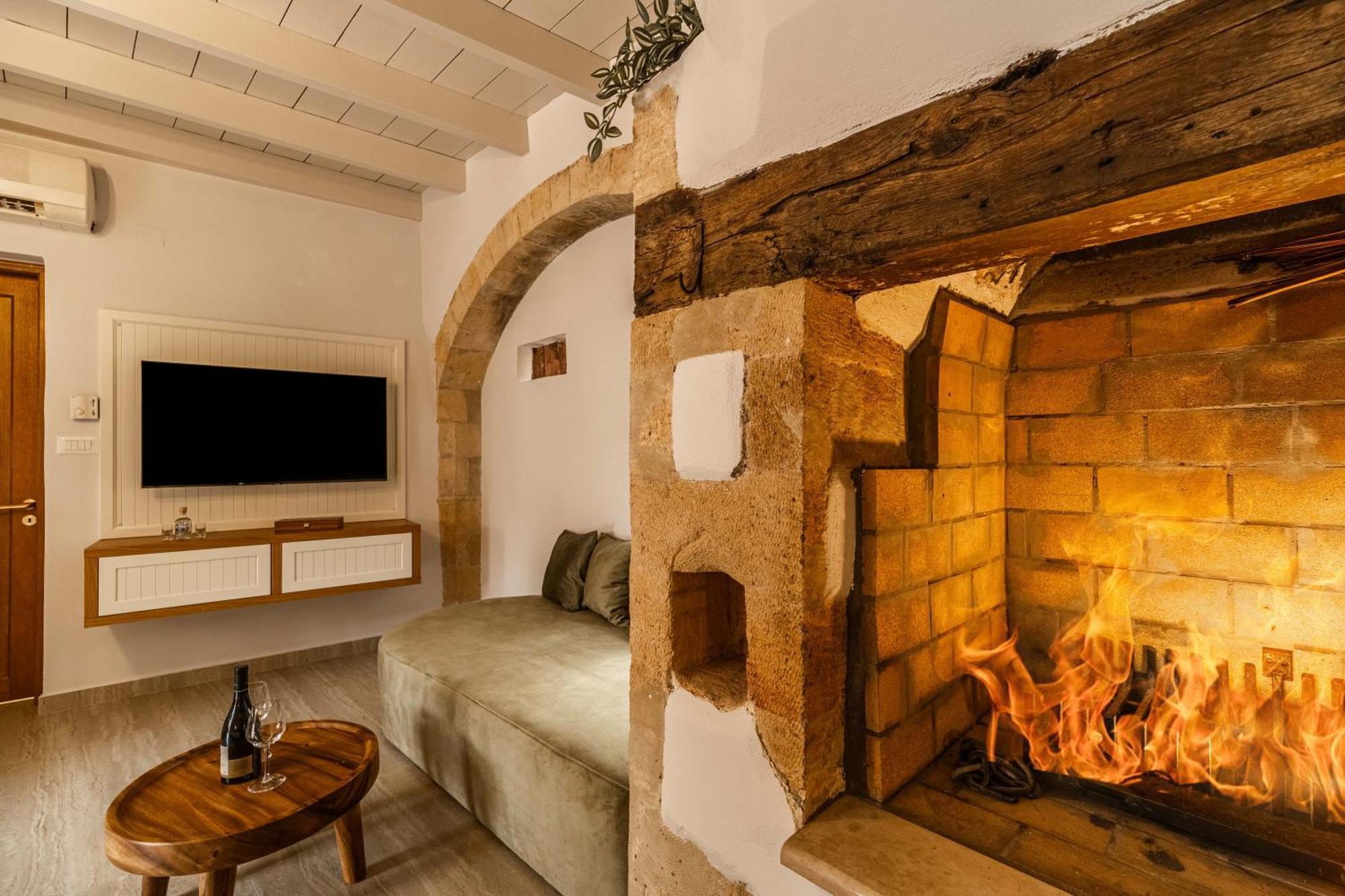 Lithinon Luxury Suites Chrissi Akti Chania Exterior foto