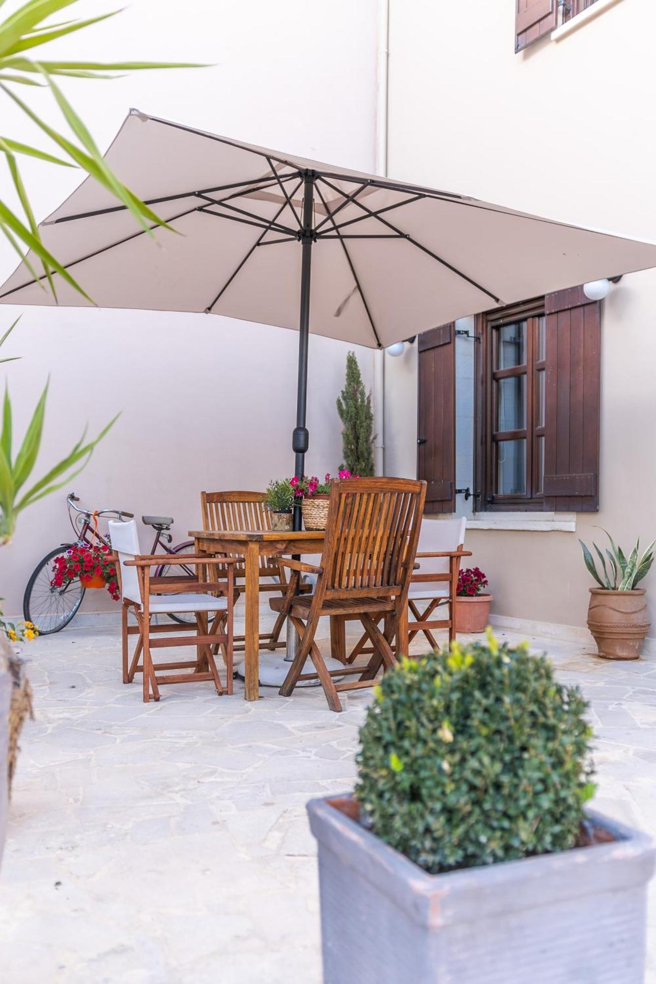 Lithinon Luxury Suites Chrissi Akti Chania Exterior foto